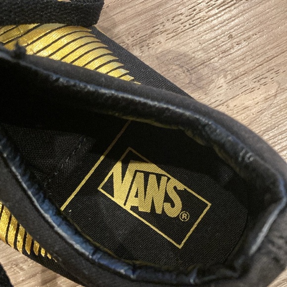 VANS x HARRY POTTER Vans Old Skool Harry Potter Golden Snitch Shoes - Picture 5 of 7